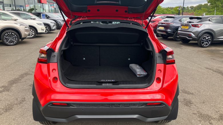 Nissan Juke 1.0 DiG-T N-Connecta 5dr Petrol Hatchback